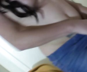 Puta locura tits بزرگ طبیعی آماتور می شود زیر کلیک