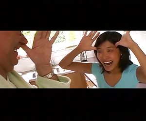 پیرمرد assfucks آسیایی کیم - صحنه کامل
