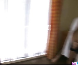 اندام yuu شخص ساده و معصوم زرق و برق دار اذیت کردن و با اسباب بازی سکس fondled